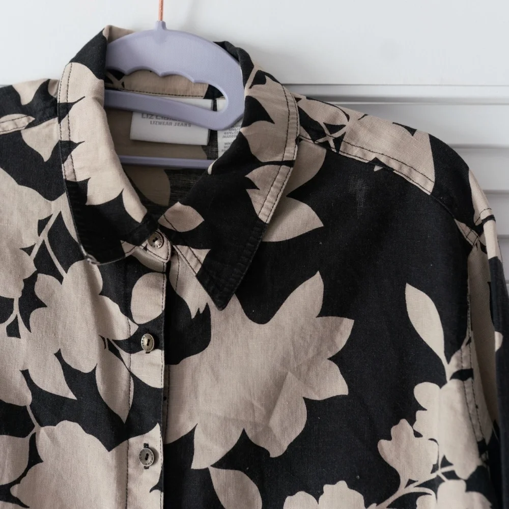 Linen button up - Picture 3 of 3